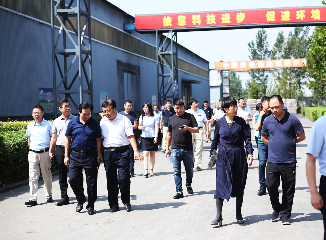 恒譽(yù)環(huán)保攜手中輪協(xié)成功舉辦“全國(guó)廢輪胎(橡膠)熱裂解技術(shù)裝備及行業(yè)發(fā)展專(zhuān)題會(huì)議”